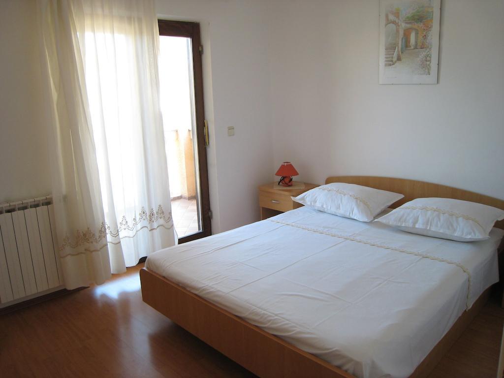 Apartments Mediterranean Sundance Водице Стая снимка